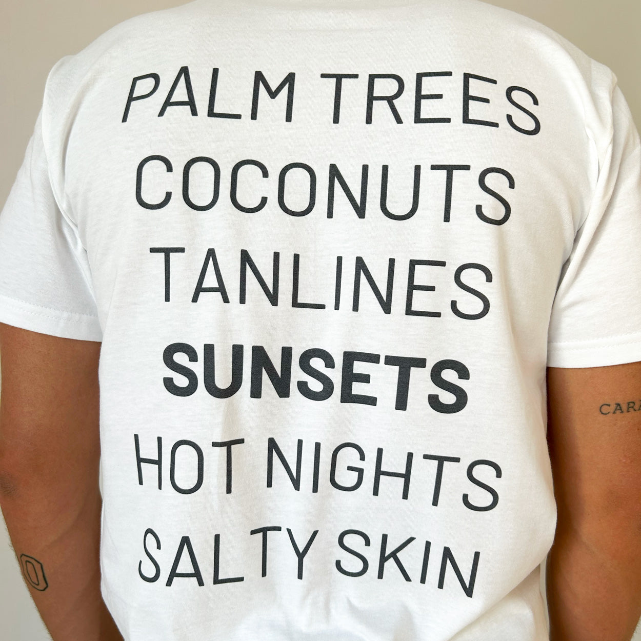 SALTY SKIN - TEE